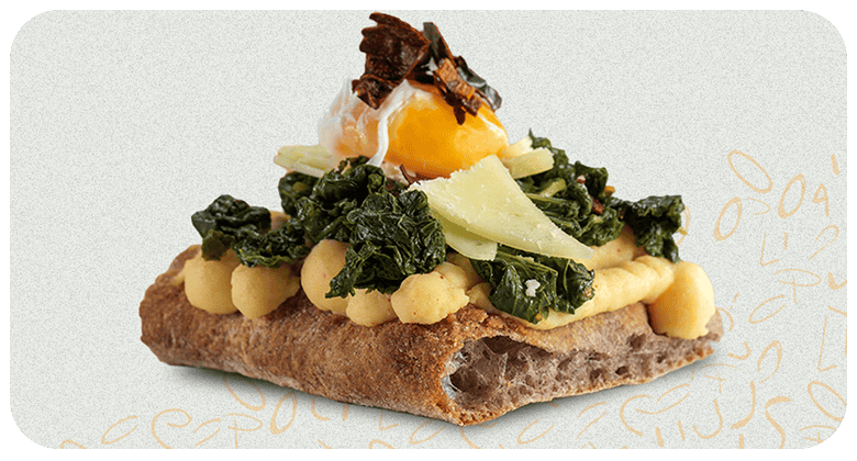 Tartina con verdure, uovo e cioccolato, piatto gourmet di Scrocchiarella.